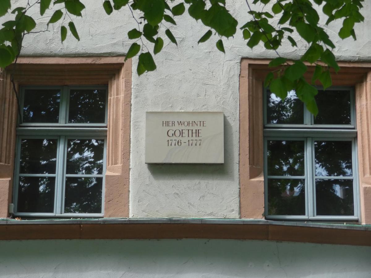 "Goethezimmer" Ferienwohnung Und Zimmer Am Burgplatz Weimar  Luaran gambar
