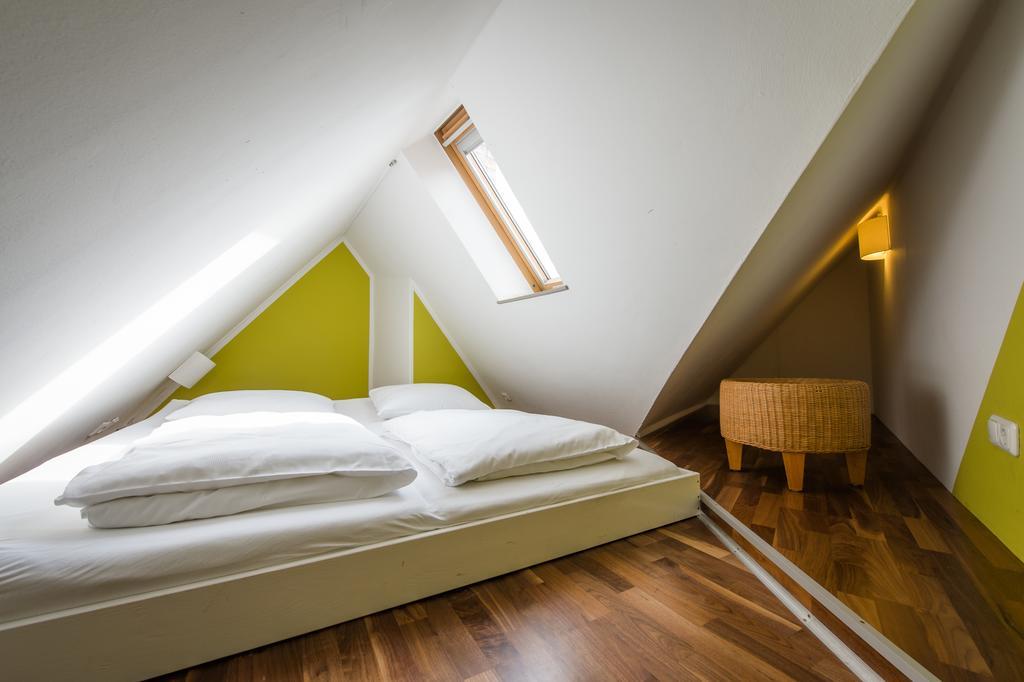 "Goethezimmer" Ferienwohnung Und Zimmer Am Burgplatz Weimar  Luaran gambar
