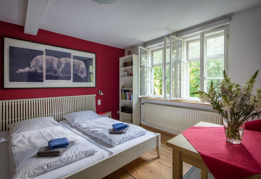 "Goethezimmer" Ferienwohnung Und Zimmer Am Burgplatz Weimar  Luaran gambar
